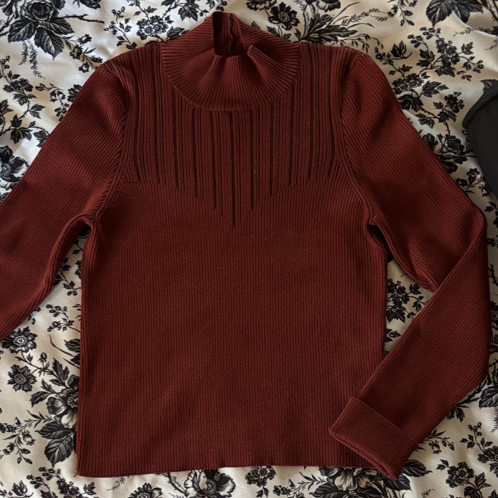 Elegant Anthropologie Women's Sweater